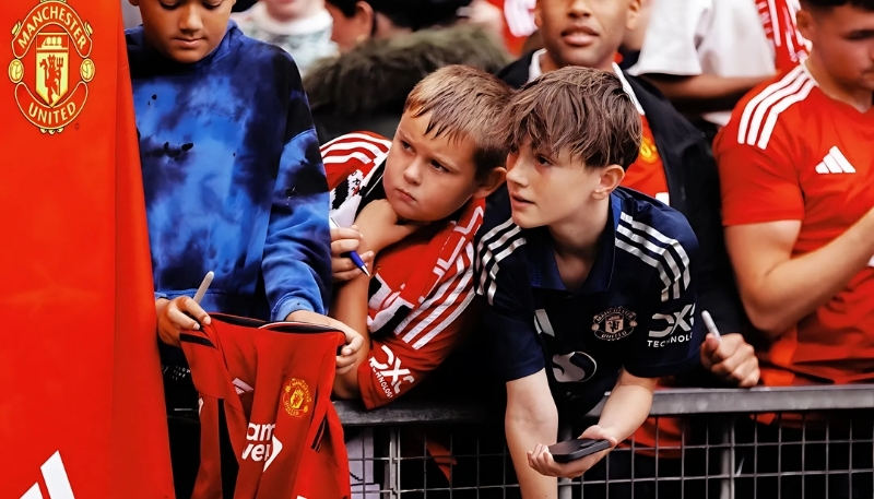 Ảnh nền Manchester United và fan tinh tế