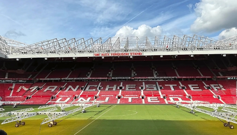 Hình nền Manchester United Old Trafford huyền ảo
