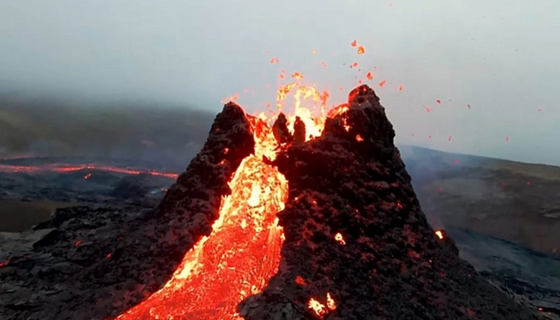 hình nền núi lửa