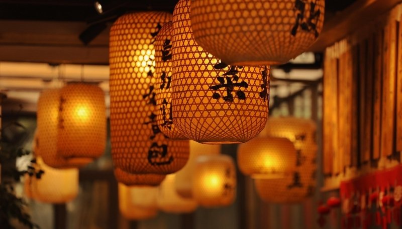 hình nền lồng đèn tết 2026 vàng óng