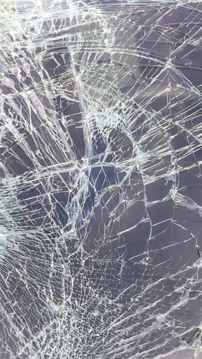 Ảnh nền màn hình điện thoại bị nứt siêu chất