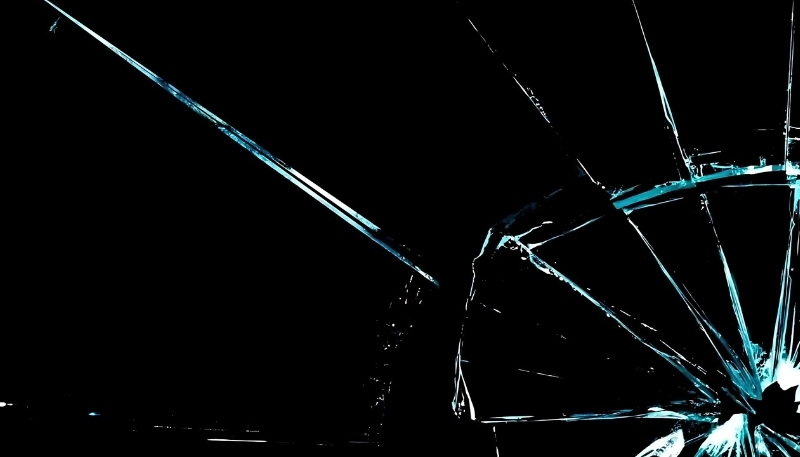 Màn hình vỡ máy tính đẹp và sáng tạo full HD