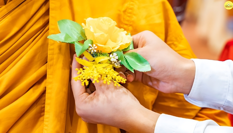 Hình nền Vu Lan cài hoa lên áo tràn đầy ý nghĩa