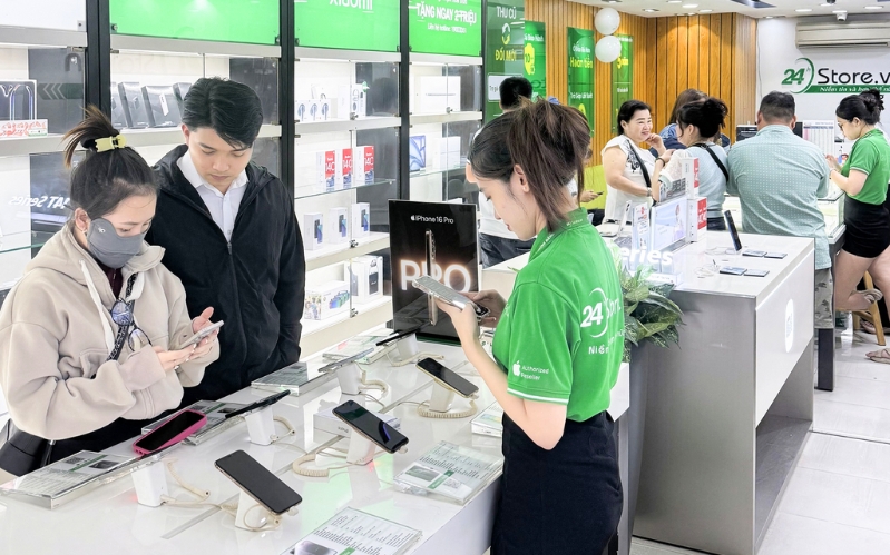 Mua diện thoại iPhone 15 Plus 128GB chính hãng VN/A giá rẻ tại 24hStore