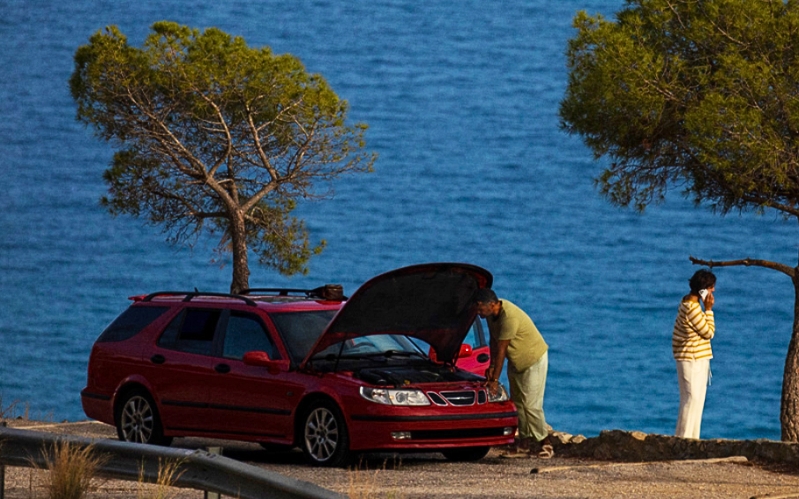 iPhone 15 Pro Max 256GB chính hãng VN/A với kết nối vệ tinh gọi cứu hộ