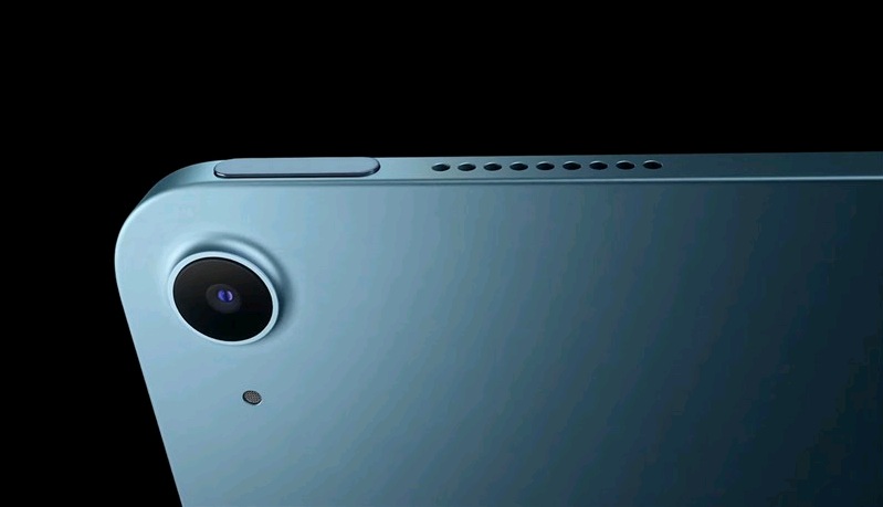 Mặt sau của sản phẩm là camera đơn