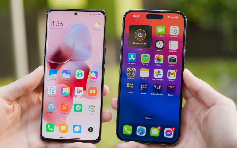 iPhone 14 Pro Max vs. Xiaomi 12S Ultra  về màn hình 