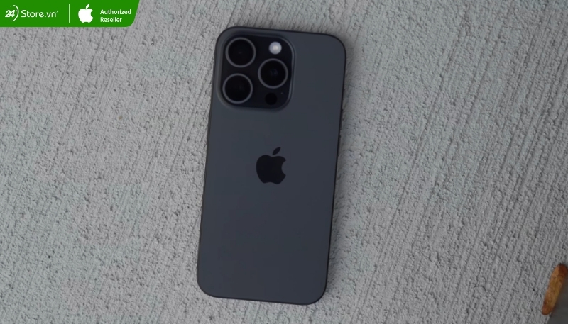 iPhone 15 Pro màu Titanium Đen (Black Titanium)
