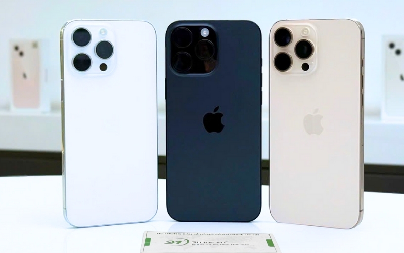 màu iphone 16 pro max thực tế