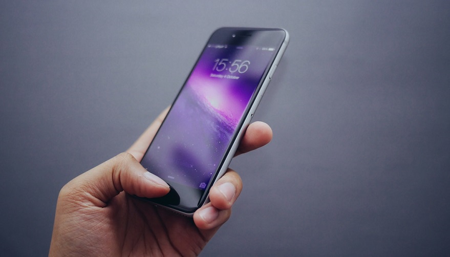 iPhone 8 chiếc điện thoại được chờ đợi nhất năm  iPhone 8 gia bao nhieu 256GB va nhung cau chuyen tinh yeu hai huoc hinh anh 1