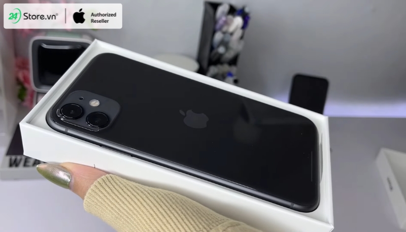 iPhone 11 màu đen