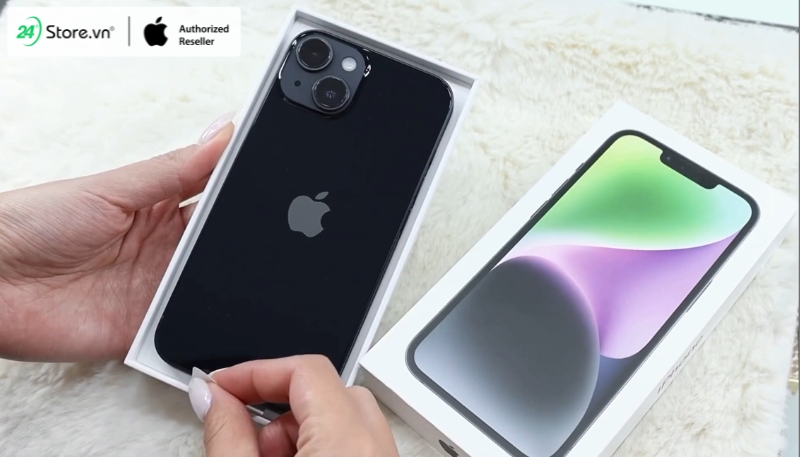 iPhone 14 màu đêm xanh thẳm