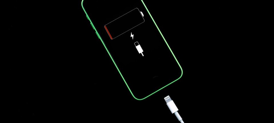 lưu để tránh trường hợp iPhone sạc không vào pin