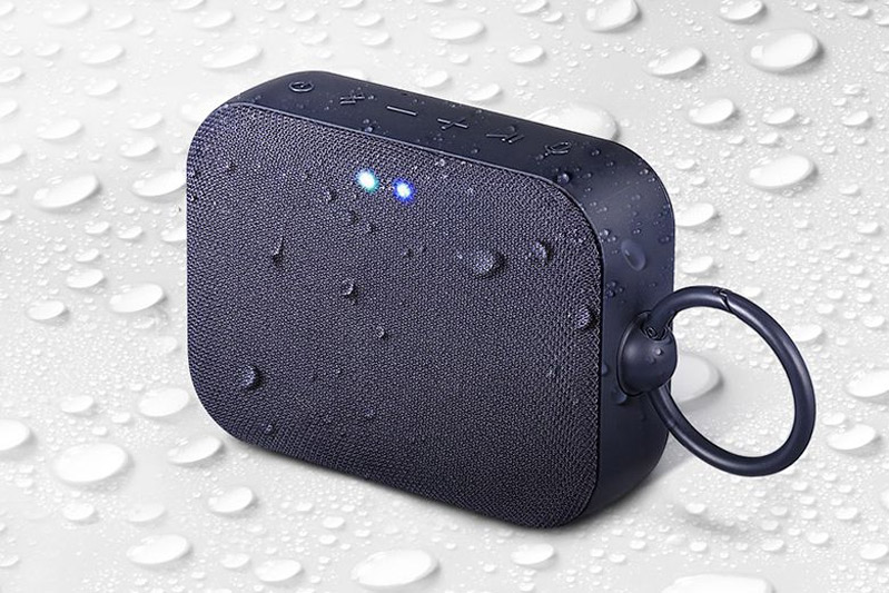 loa bluetooth di dong lg pn1 hình 3 Lớp chống thấm IPX5 giúp bảo vệ loa tránh ướt mưa, rơi vào nước,...