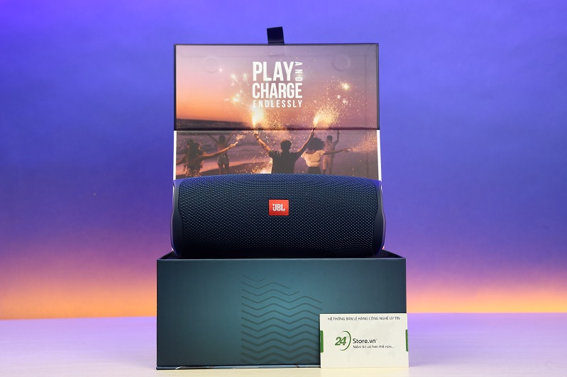 loa JBL Charge 4 Loa JBL Charge 4 có khả năng chống nước đạt chuẩn IPX7