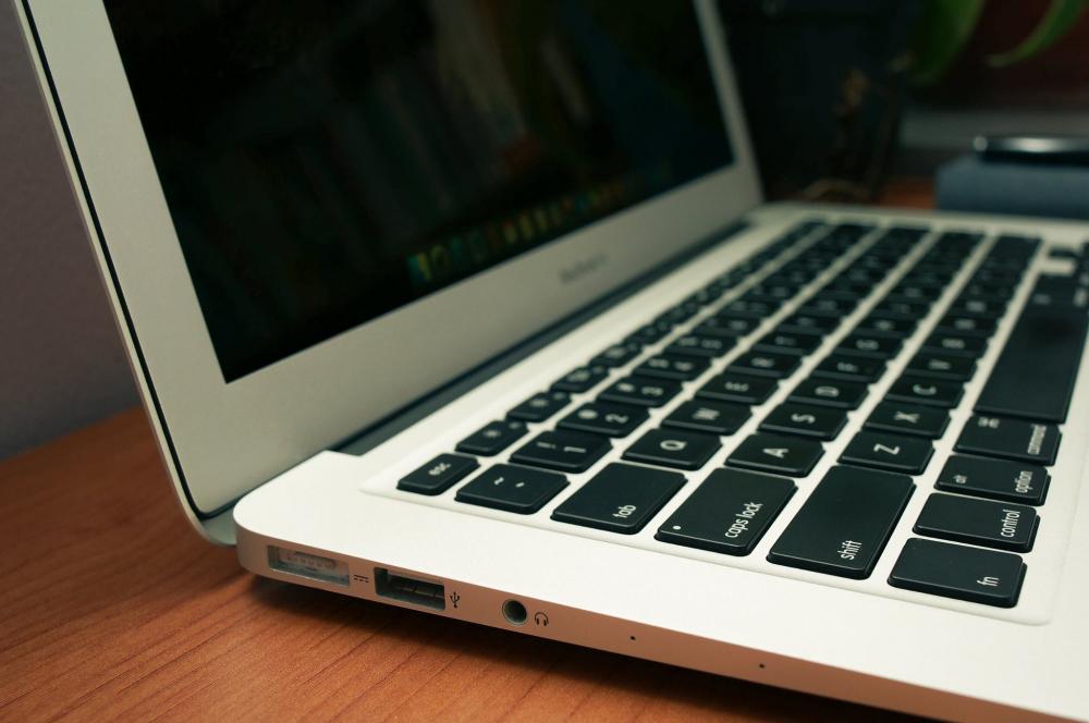 macbook air 133 md760 core i5 13ghz4gbssd128gb cu 99 2013 hinh anh 1