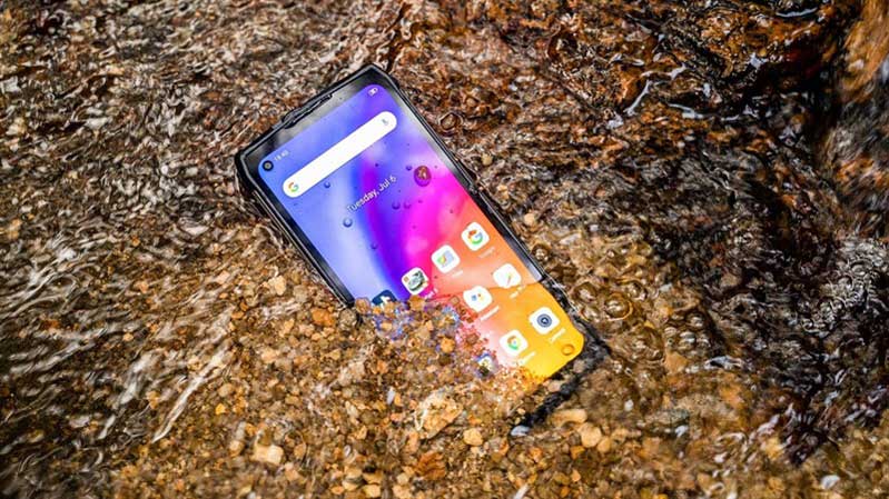 Ra mắt Power Armor 13 với pin 13.200mAh Ra mắt Power Armor 13 với pin 13.200mAh