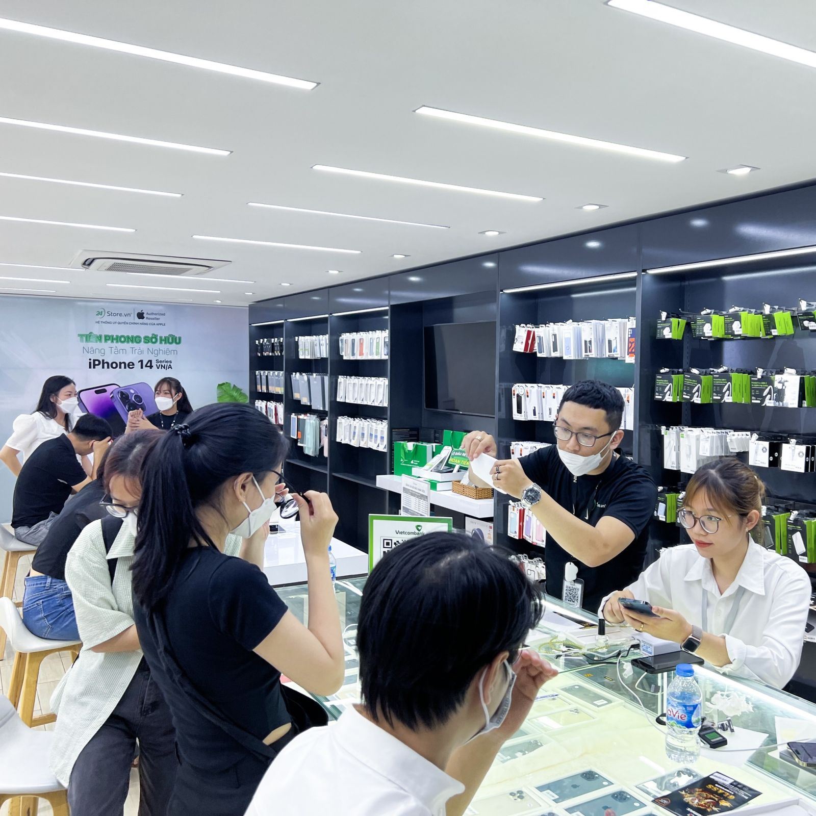 Sạc Anker Powerport III Nano 20W PIQ 3.0 - A2633  Mua sạc Anker Powerport III Nano 20W PIQ 3 chính hãng, giá thành rẻ tại 24hStore