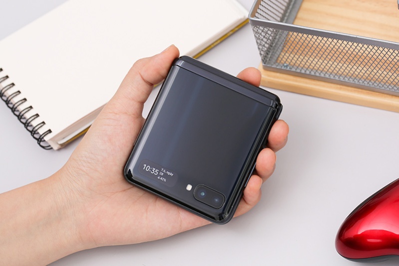 Samsung Galaxy Z Flip cũ h1