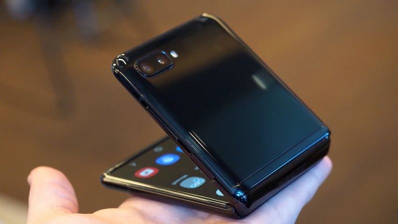 Samsung Galaxy Z Flip cũ h3