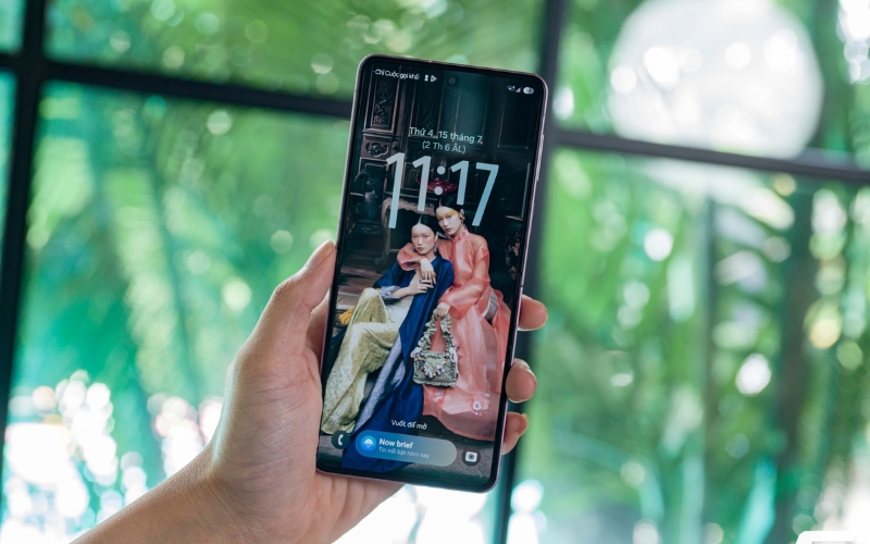 samsung galaxy z flip8 có gì mới màn hình