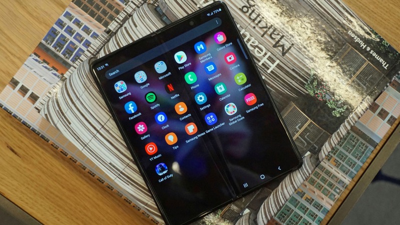 Samsung Galaxy Z Fold4 5G 1 Samsung Galaxy Z Fold4 5G thiết kế