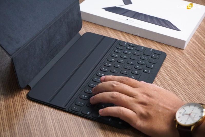 Smart Keyboard Folio iPad Pro 2020 12.9 inch thiết kế tinh tế