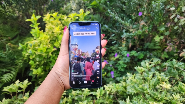 Google Pixel 7 và iPhone 14 Màn hình của iPhone có phần thua kém Pixel