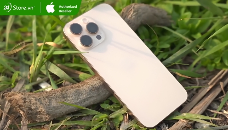 iPhone 16 Pro Max Titan Sa Mạc