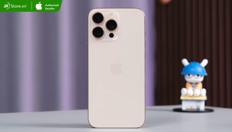 iPhone 16 Pro Max bản titan Sa Mạc